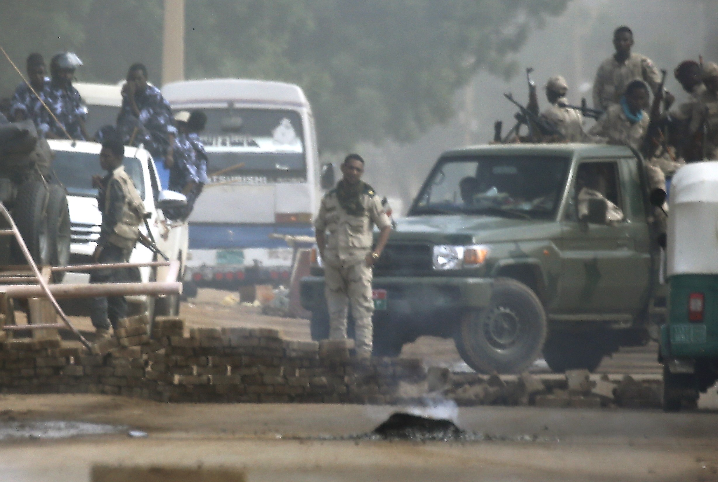 Sudanese forces are deployed around Khartoum's army headquarters on 3 June (AFP)