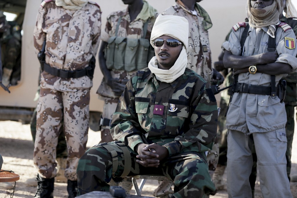 Le fils d’Idriss Déby Itno, Mahamat Idriss Déby, 37 ans, est le nouvel homme fort du Tchad : il a pris la tête d’une junte militaire et concentre tous les pouvoirs (AFP)