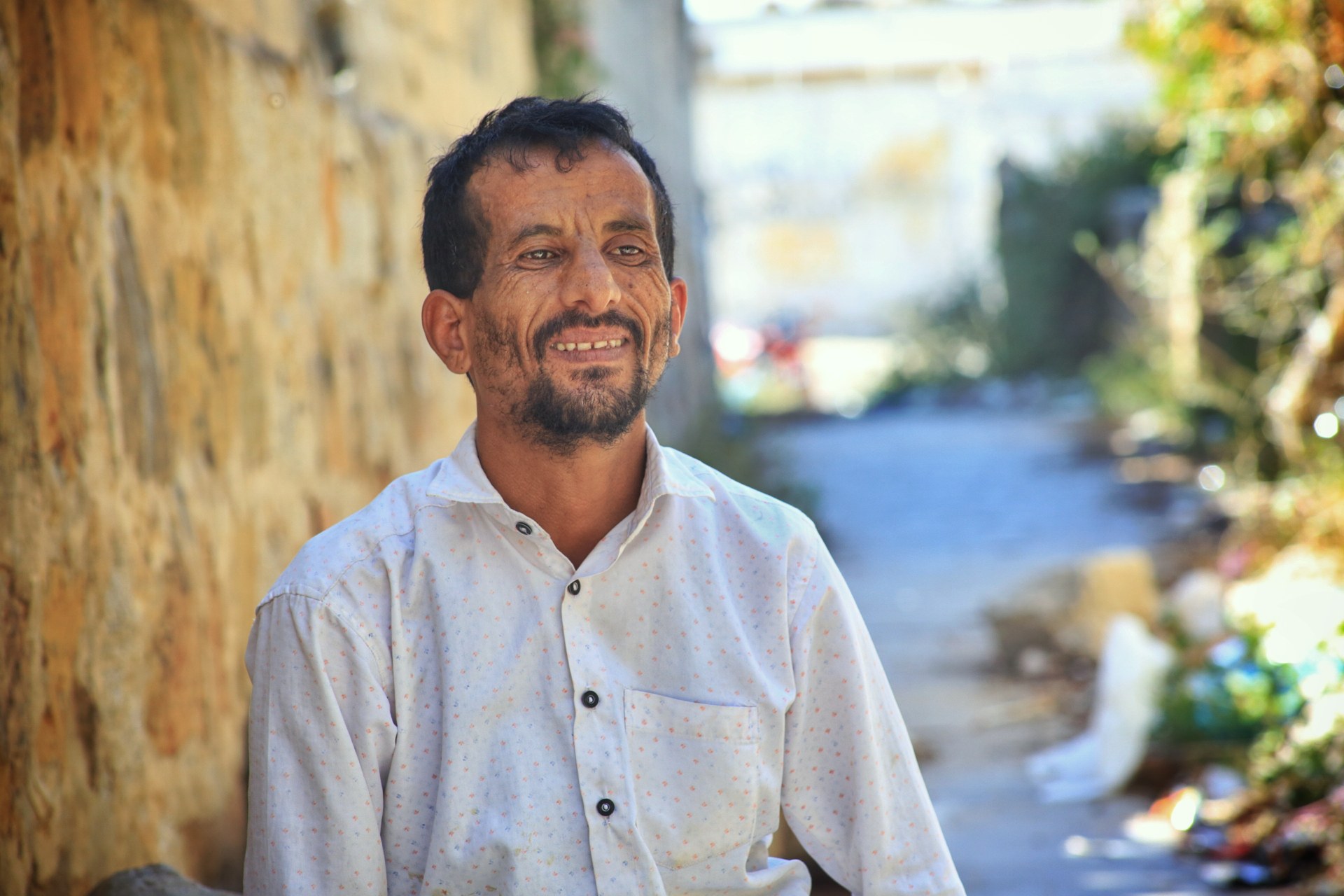 Mohammed Mukhtar fears the landmines that lie around his village in Taiz province (MEE/Khalid al-Banna)