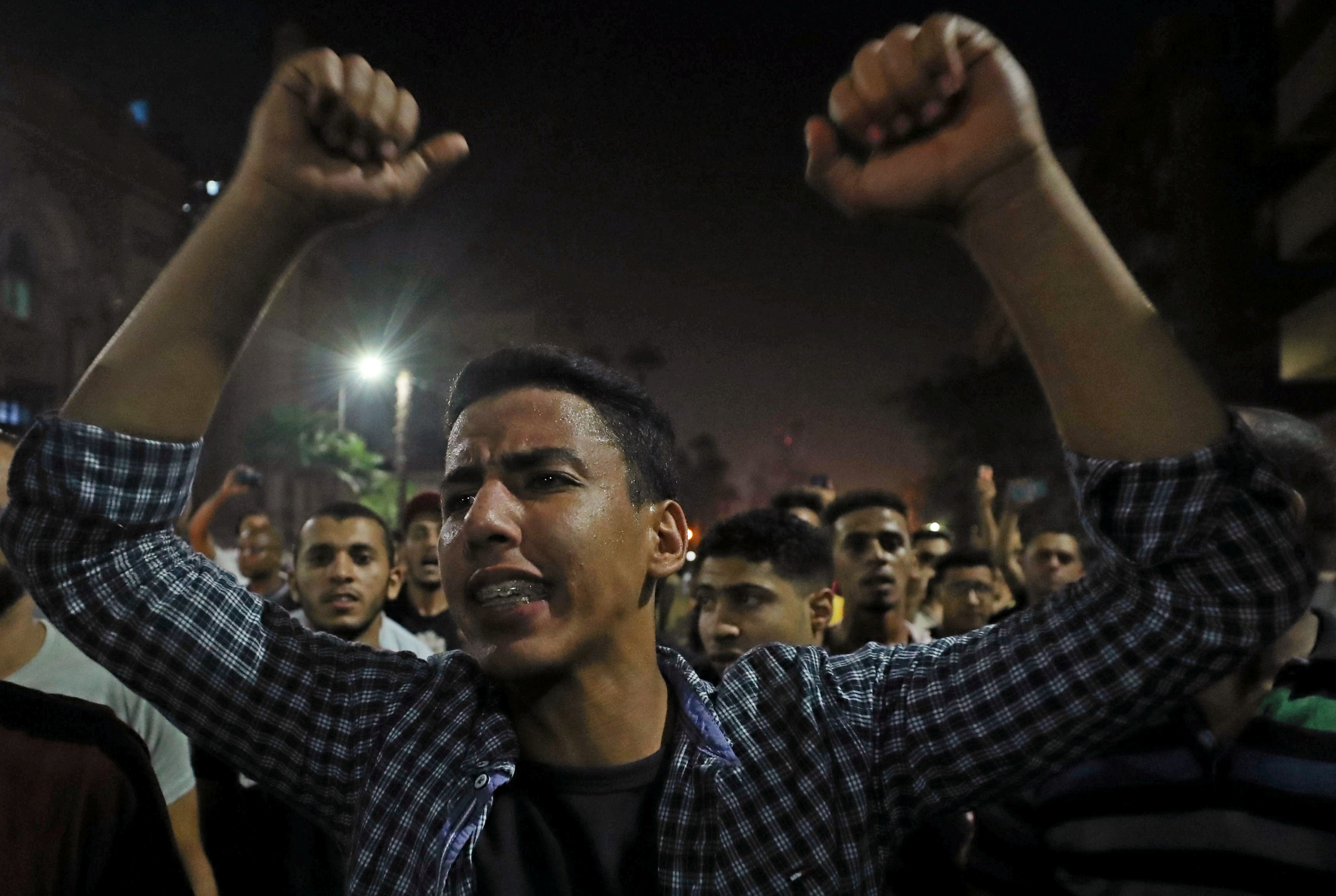 Small groups of protesters gather in central Cairo shouting anti-government slogans in Cairo, Egypt September 21, 2019
