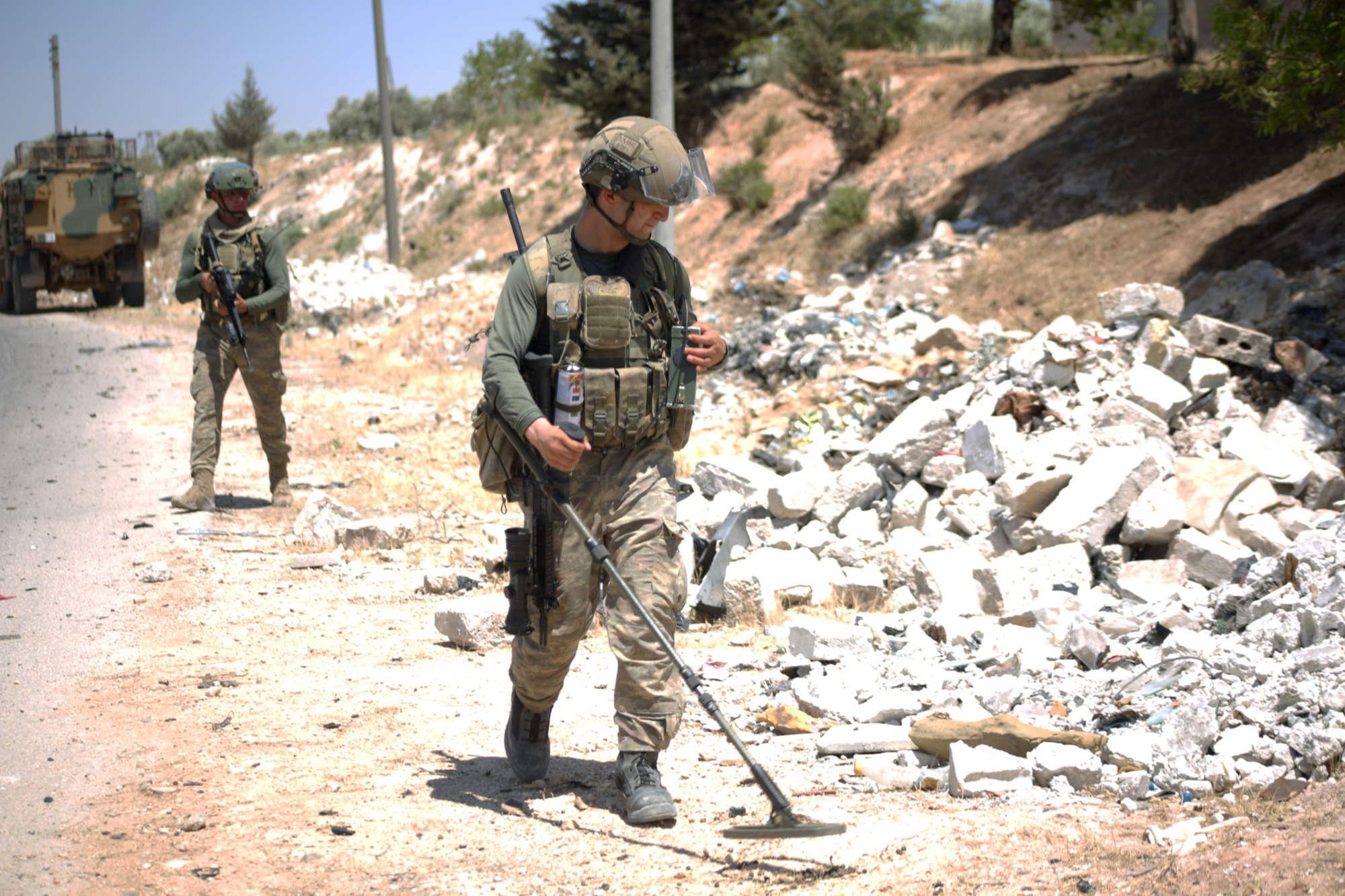 Bomb hits Russian-Turkish patrol in Idlib