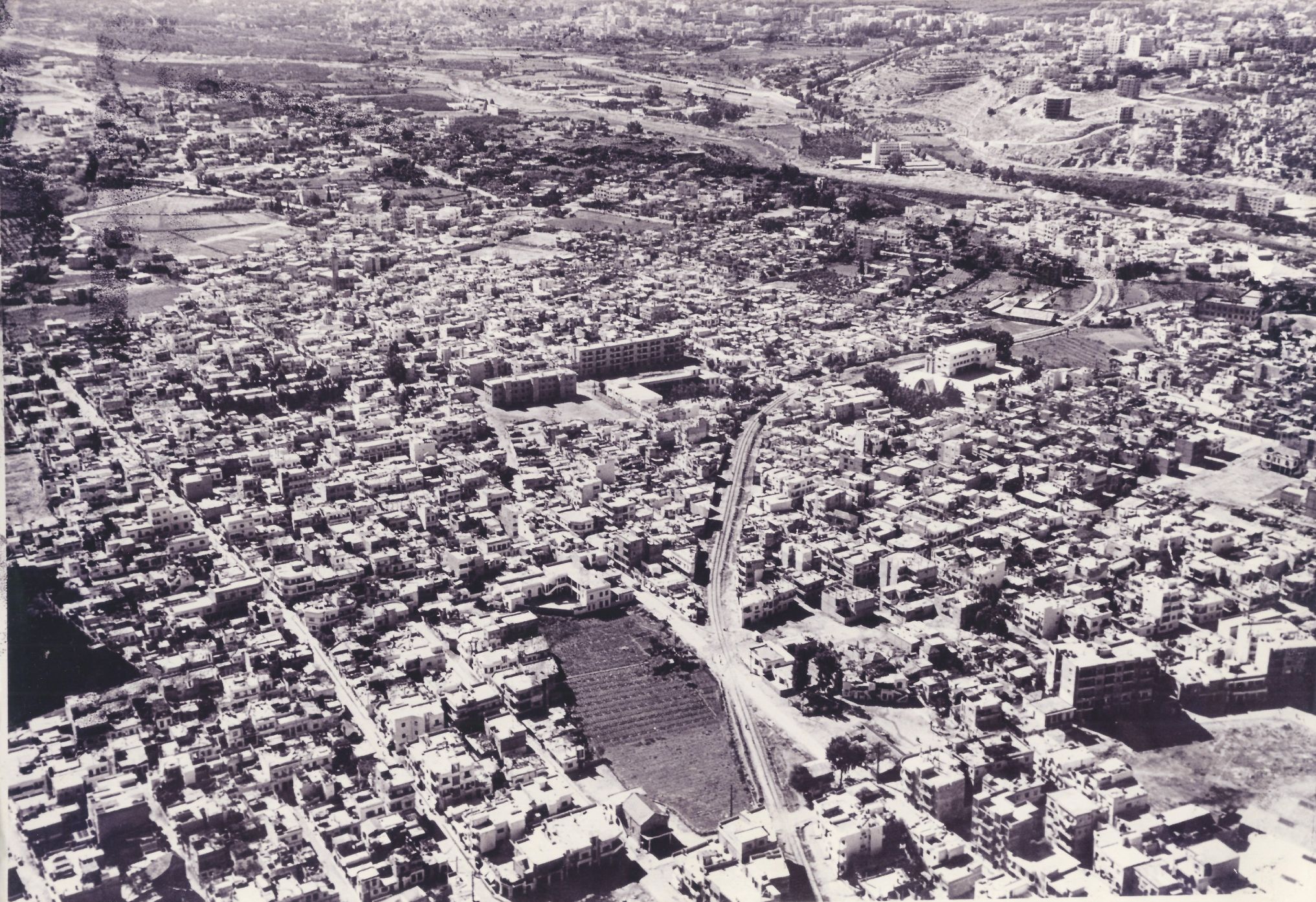A panorama of Bourj Hammoud in the 1950s, featuring Nor Sis neighborhood and sections of Nor Adana and Nor Marash, named after the Armenian communities original villages. Photo courtesy of the Garo Derounian col (1)