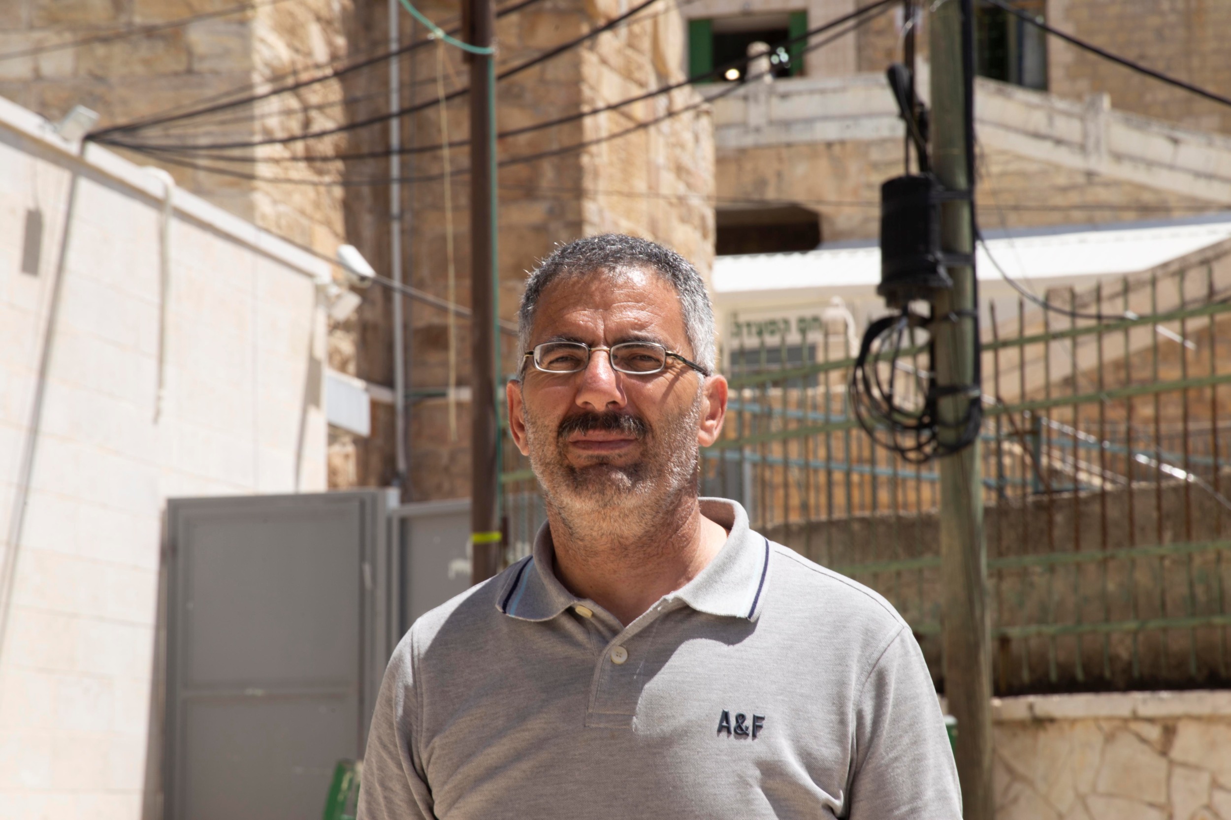 For activist Aref Jaber, the Ibrahimi mosque case is “not about religion, it’s not about Muslims versus Jews. At the end of the day, this boils down to a political issue.” (MEE/Akram al-Waraa)