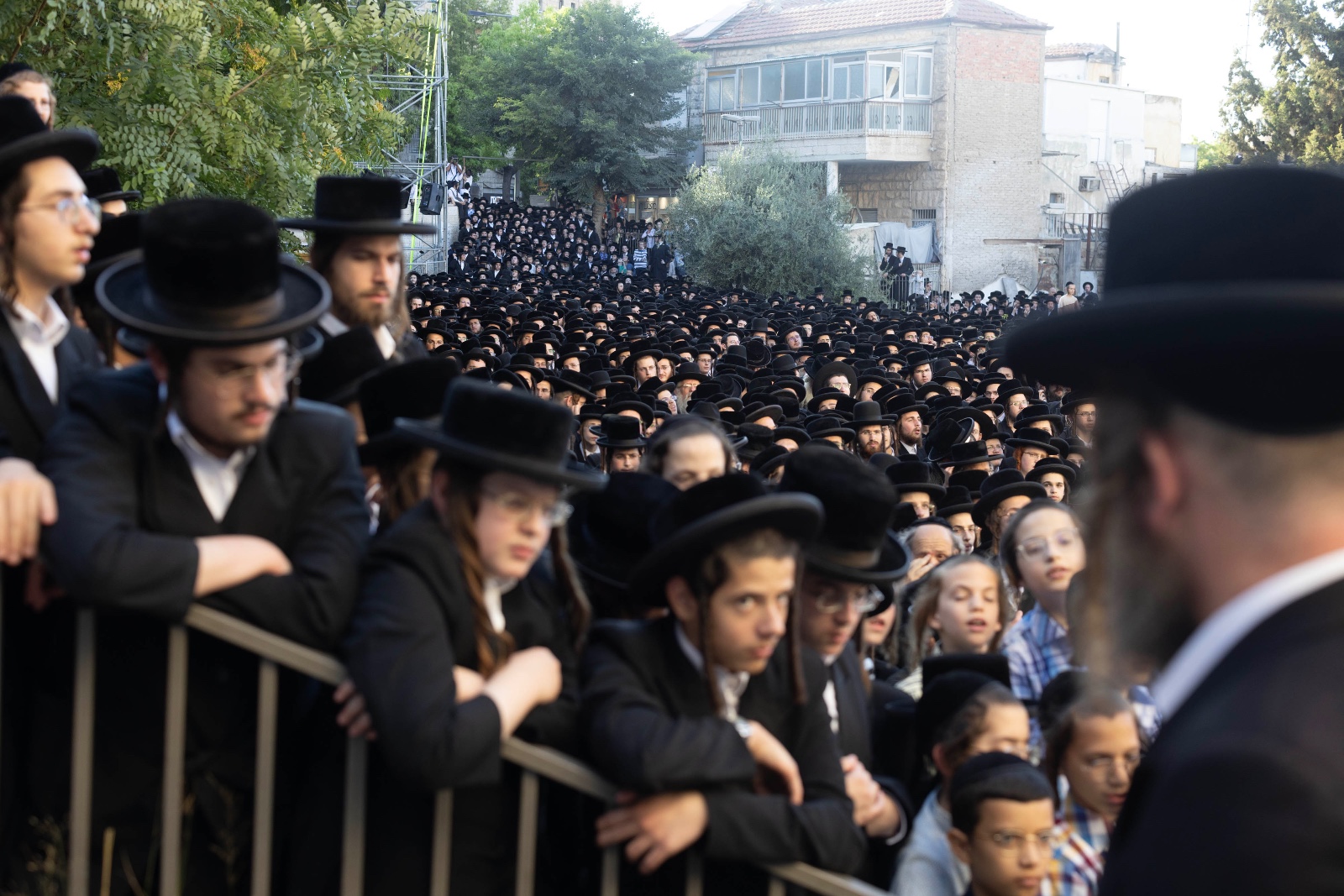 Ultra-Orthodox gather in Jerusalem prior to a protest against conscription (MEE/Orev Zin)