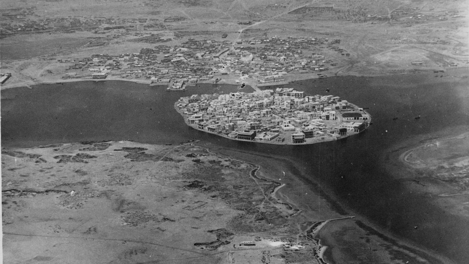 L’île de Suakin photographiée vers le début du XXe siècle (Collection Greenlaw/Société de recherche archéologique du Soudan)