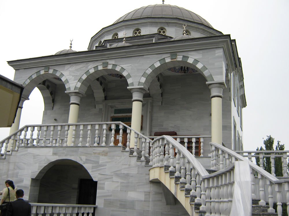 La célèbre mosquée ottomane de Marioupol a longtemps été une attraction touristique dans cette ville portuaire (Wikimedia)