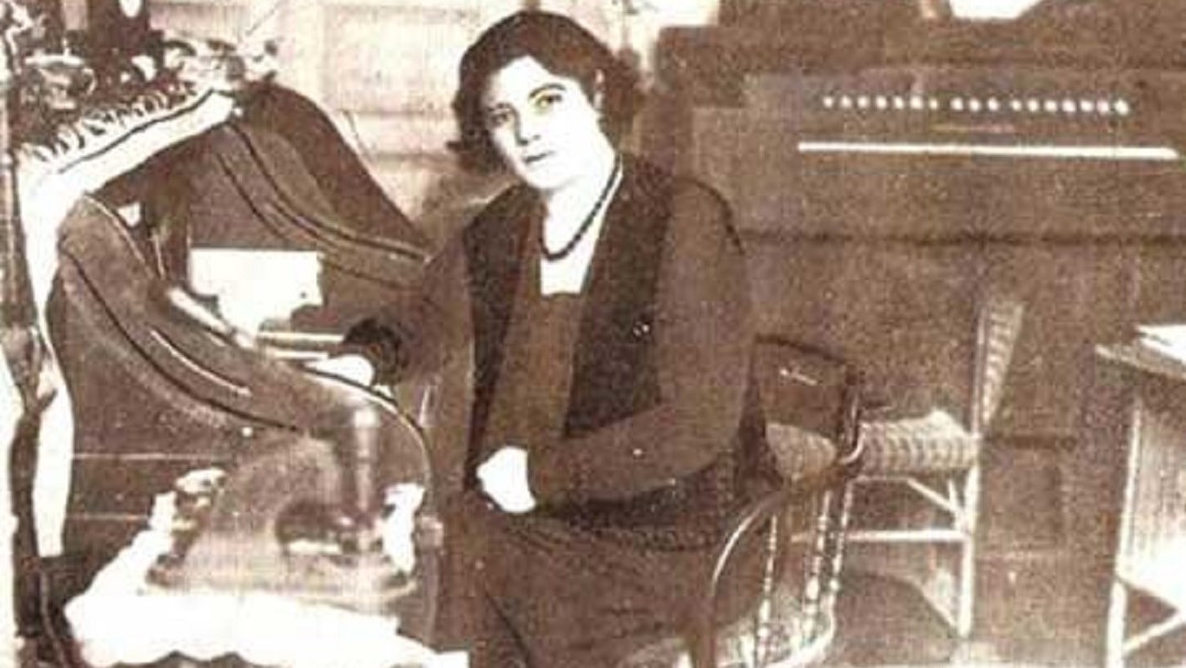 May Ziadeh piano