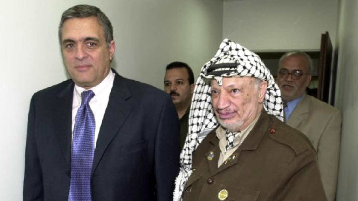 Yassar Arafat and George Tenet
