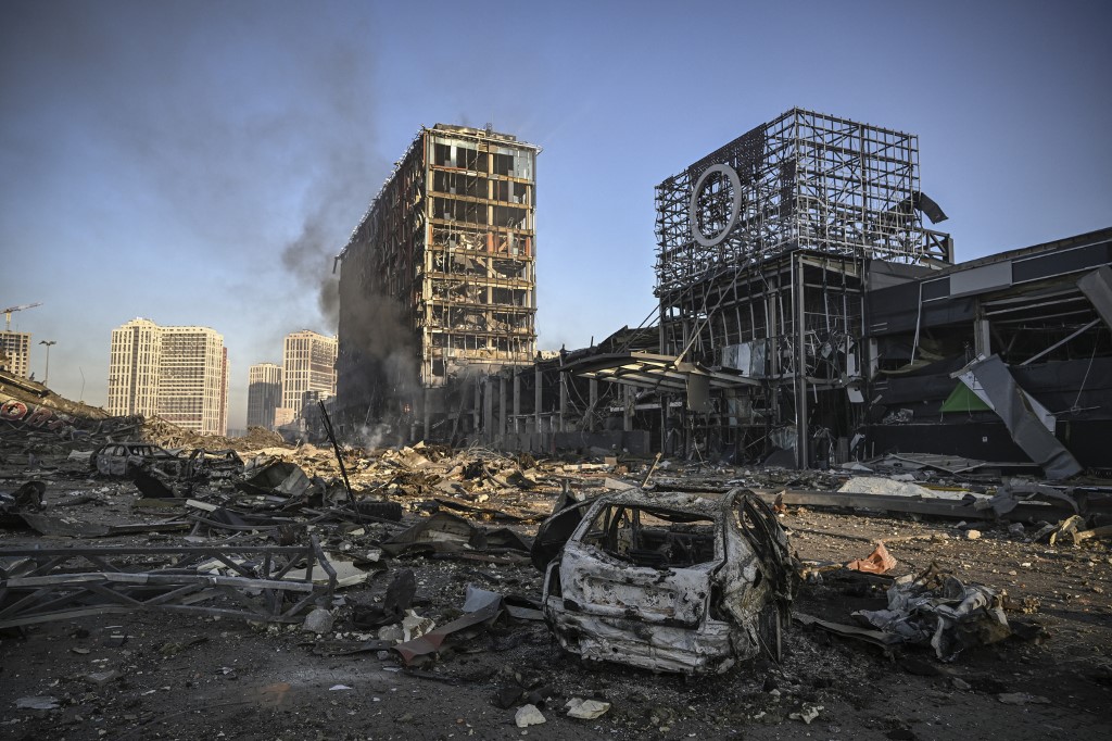 Smoke billows after a Russian attack on the Retroville shopping mall, Kyiv on March 21, 2022. AFP