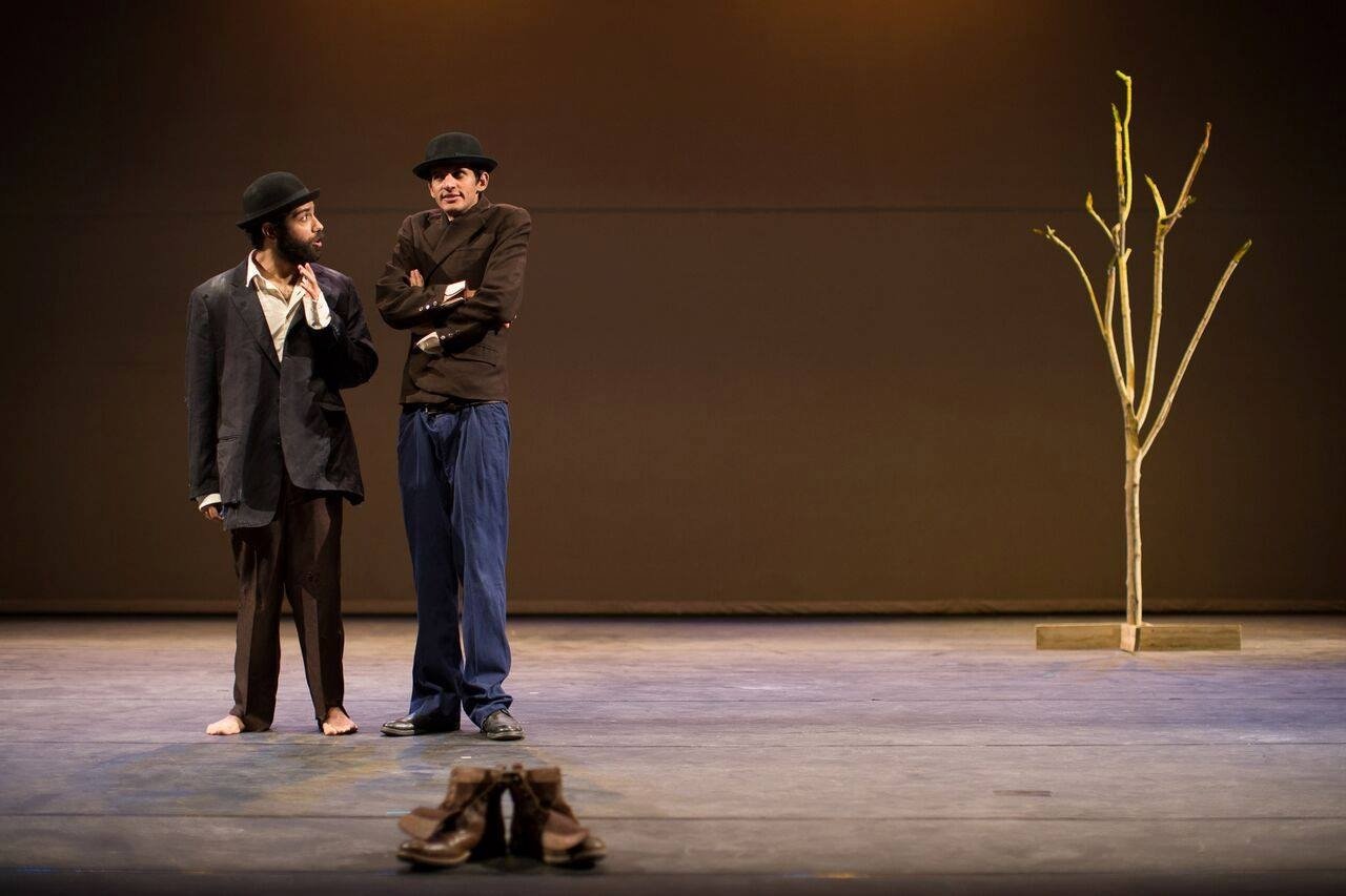 Une scène de l’adaptation par Moustafa Khalil d’En attendant Godot de Samuel Beckett, jouée au théâtre Falaki (Kenoma Theatre Company)