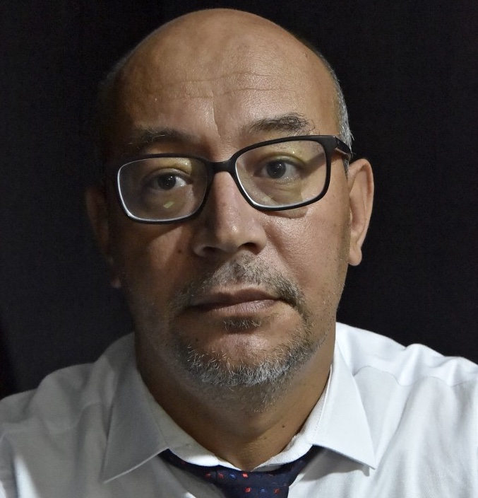 Selon l’avocat Abdelghani Badi, « des centaines d’activistes, de journalistes, d’hommes d’affaires et de politiques sont frappés d’une interdiction de quitter le territoire national [ISTN], sans aucune décision de justice » (Ryad Kramdi/AFP)
