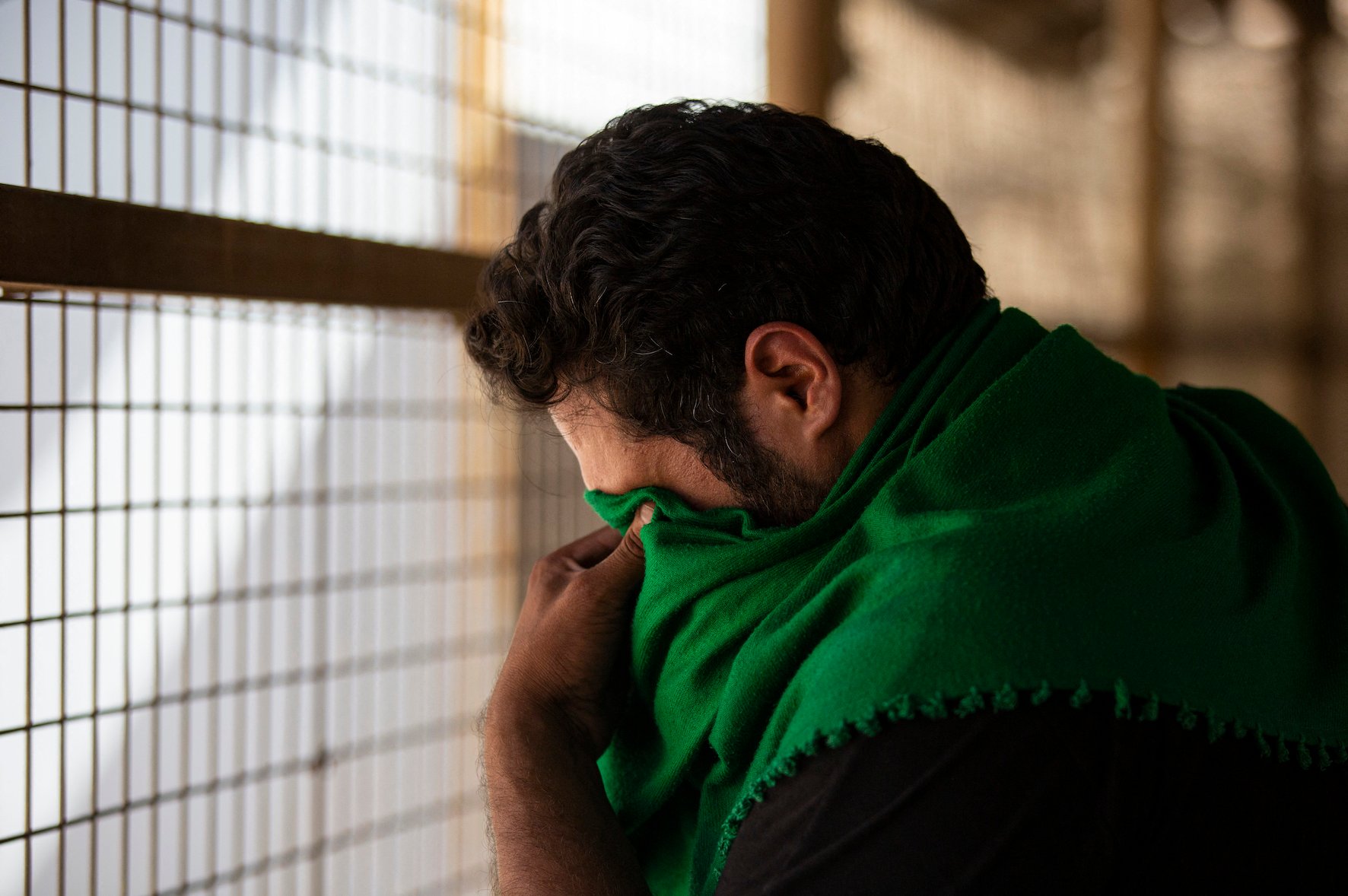 Un pèlerin iranien célèbre Arbaïn en Irak (AFP/Hussein Faleh)