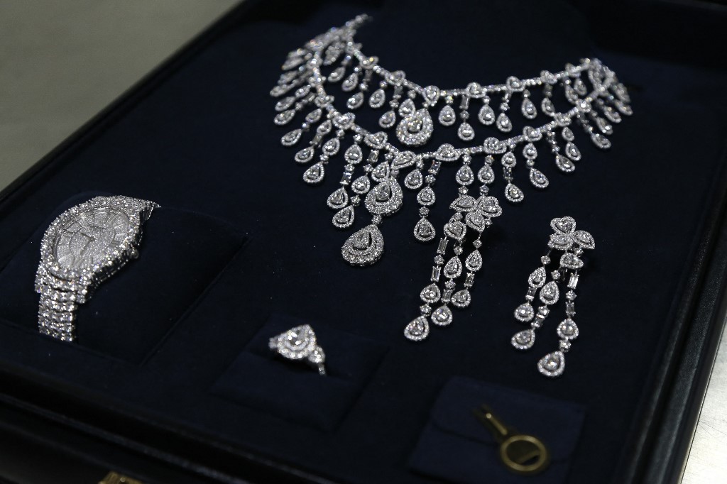 Jewelry gifted to former Brazilian President Jair Bolsonaro and former first lady Michelle Bolsonaro by the Saudi government and seized by customs officials is displayed at Guarulhos International Airport in Sao Paulo, Brazil, on March 15, 2023. A Brazilian court ruled Wednesday ex-president Jair Bolsonaro has five days to hand over pricey jewelry he received as a present from Saudi Arabia, and ordered an audit of all official gifts during his presidency.