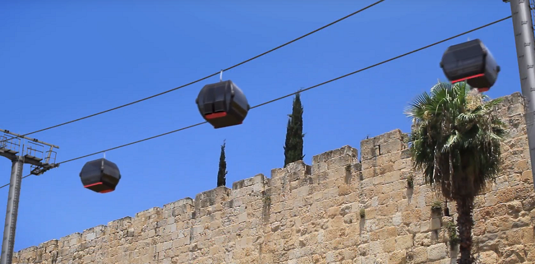 Les opposants au projet dénoncent son impact négatif sur l’identité unique de la vieille ville de Jérusalem (photomontage Emek Shaveh)