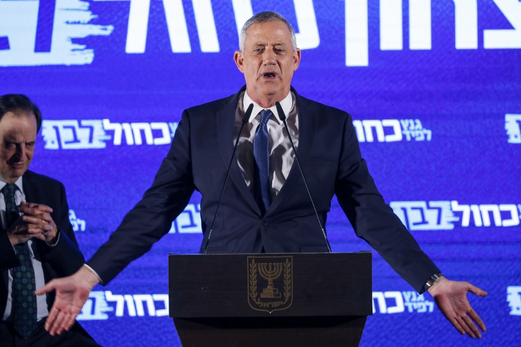 Candidate Benny Gantz speaks during a campaign event in Tel Aviv on 7 April (AFP)