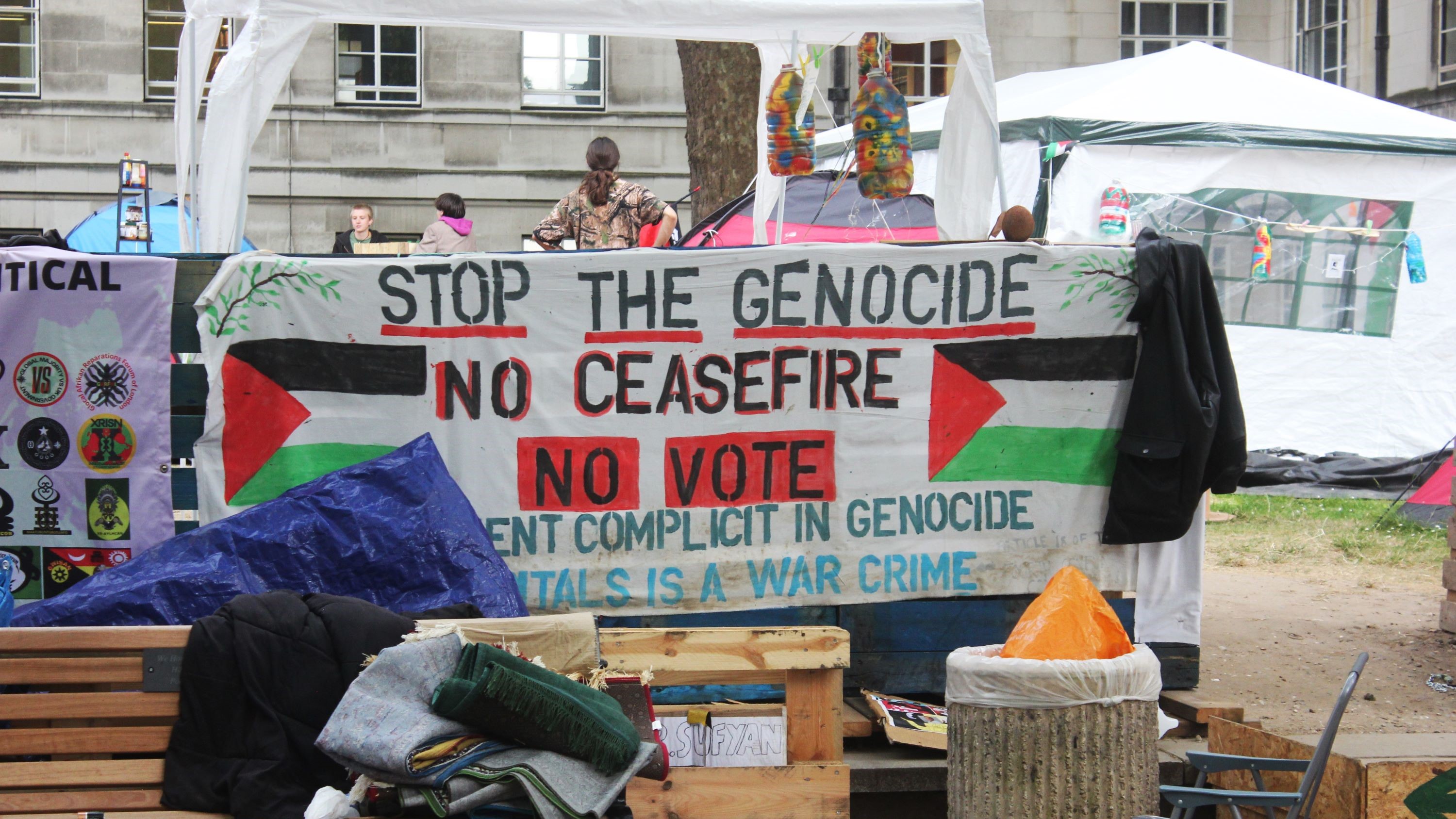 Activists gather at the Liberated Zone on the campus of SOAS University in London (MEE/Alex MacDonald)