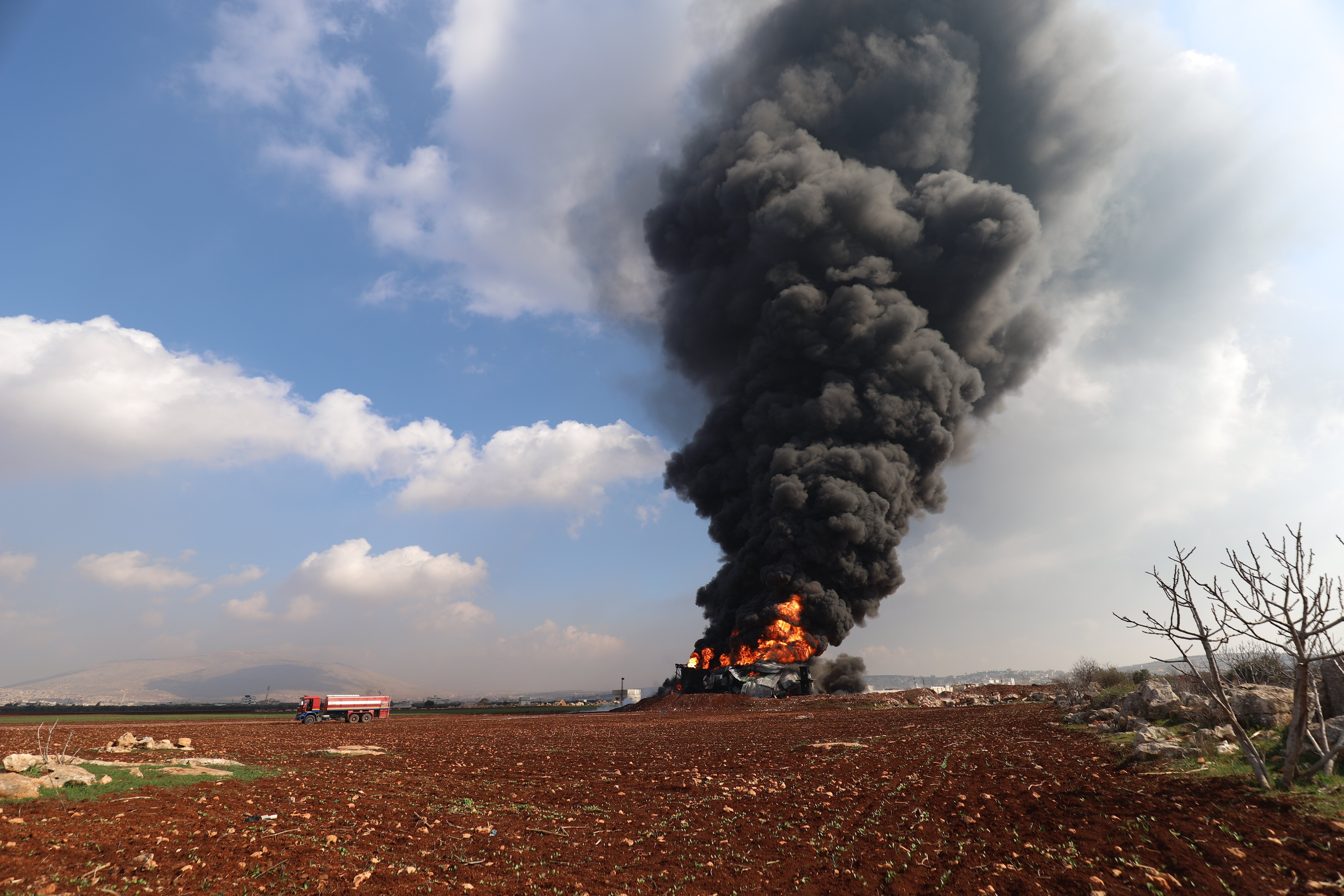 Syria explosion fuel depot in Idlib - (MEE/Izzelddin Kasim)