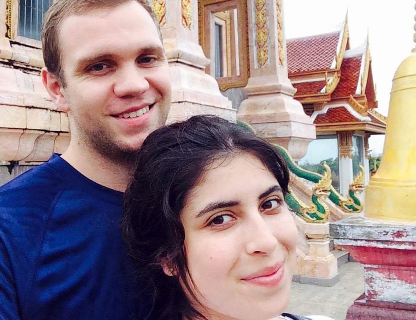 British student Matthew Hedges (L) and his wife Daniela Tejada posing while on holiday in Thailand (AFP)