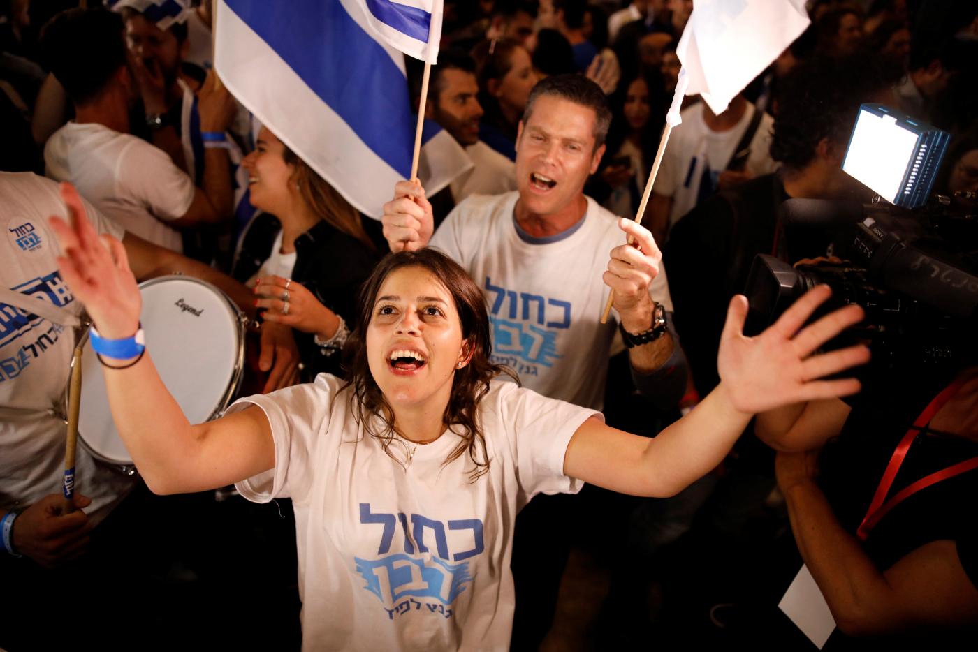 Partisans de la liste Bleu Blanc dirigée par le centriste libéral Yaïr Lapid et l’ancien général Benny Gantz (Reuters)