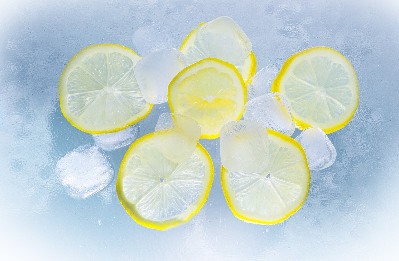 Lemon and ice
