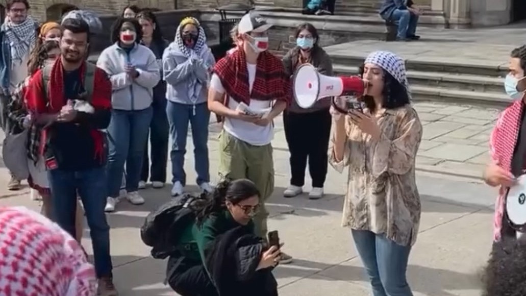 Malak Abuhashem addressing protesting students at Cornell University (Supplied)