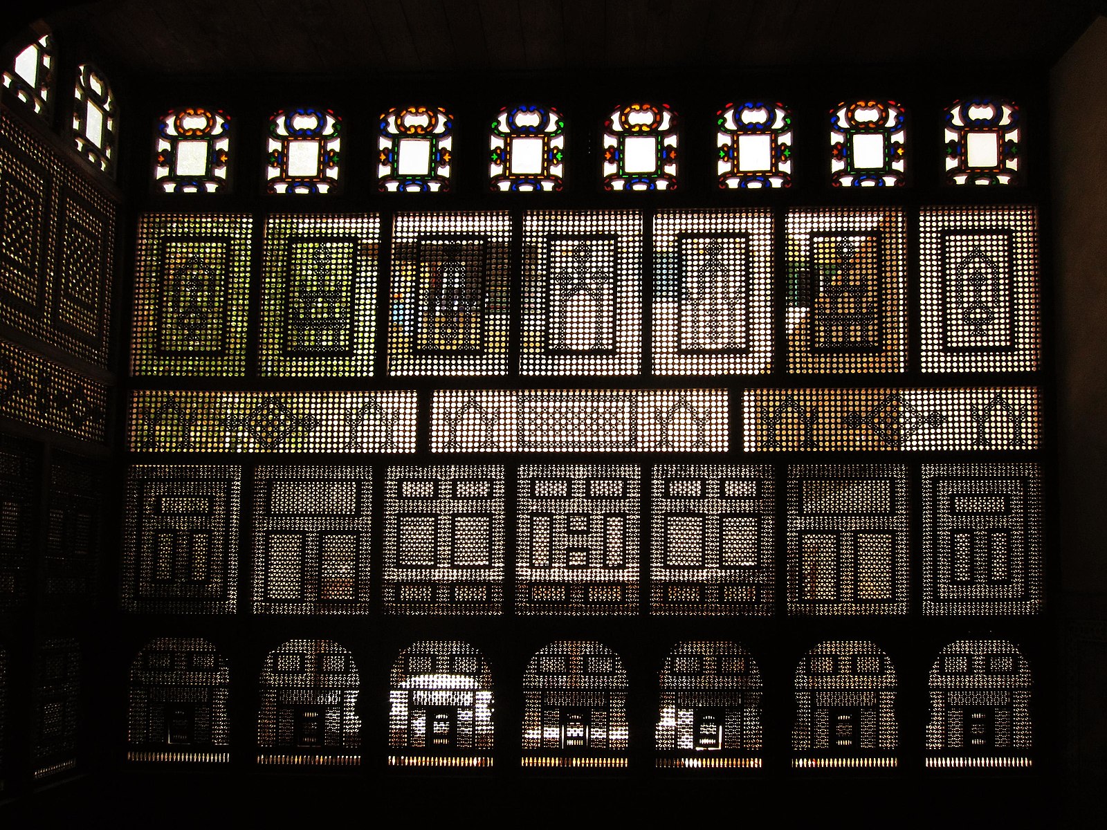 mashrabiya window wikimedia comonns