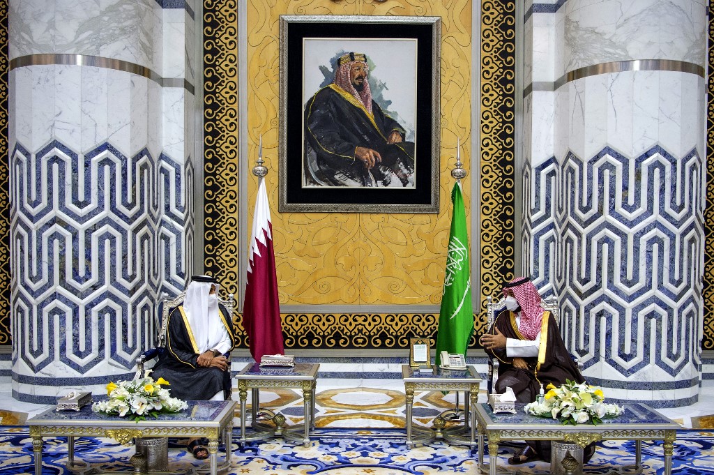 Saudi Crown Prince Mohammed bin Salman meets Qatar’s emir, Sheikh Tamim bin Hamad Al Thani, in Jeddah on 10 May 2021 (Bandar al-Jaloud/Saudi Royal Palace/AFP)