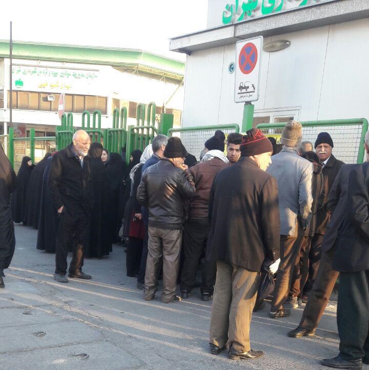 Meat queues in Ray City, Tehran