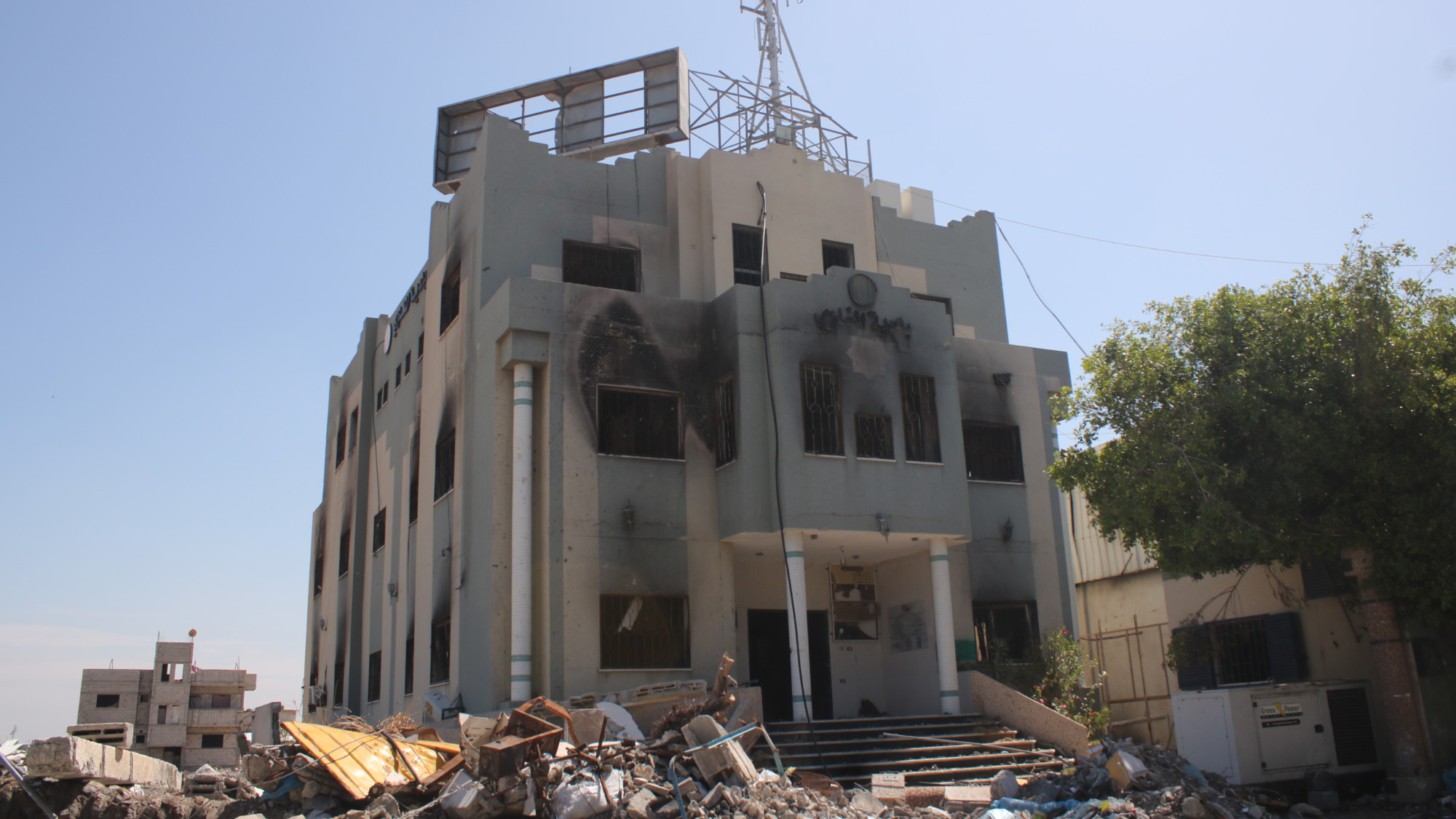 View of the Maghazi municipality building after it was burned by Israeli forces (MEE/Abdallah al-Naami) 