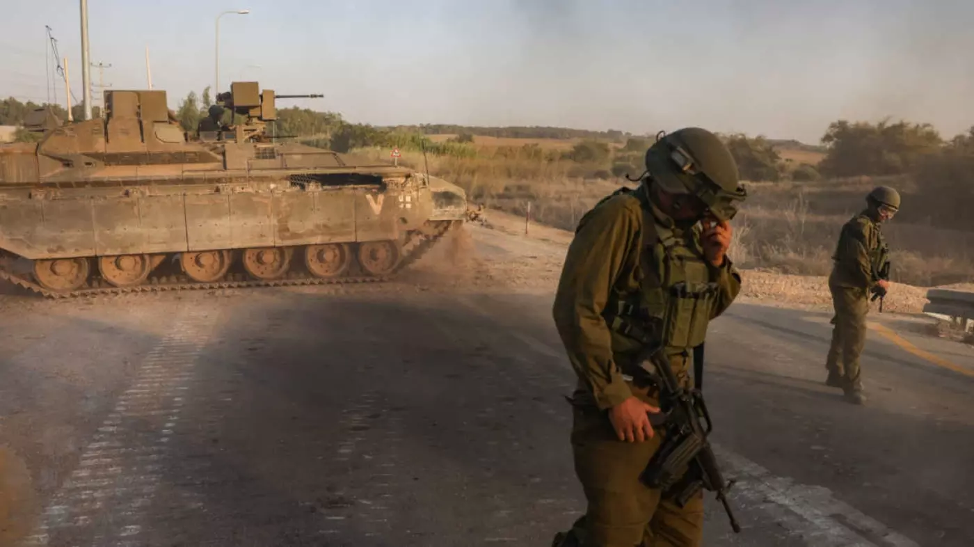 israel soldiers near boundary gaza