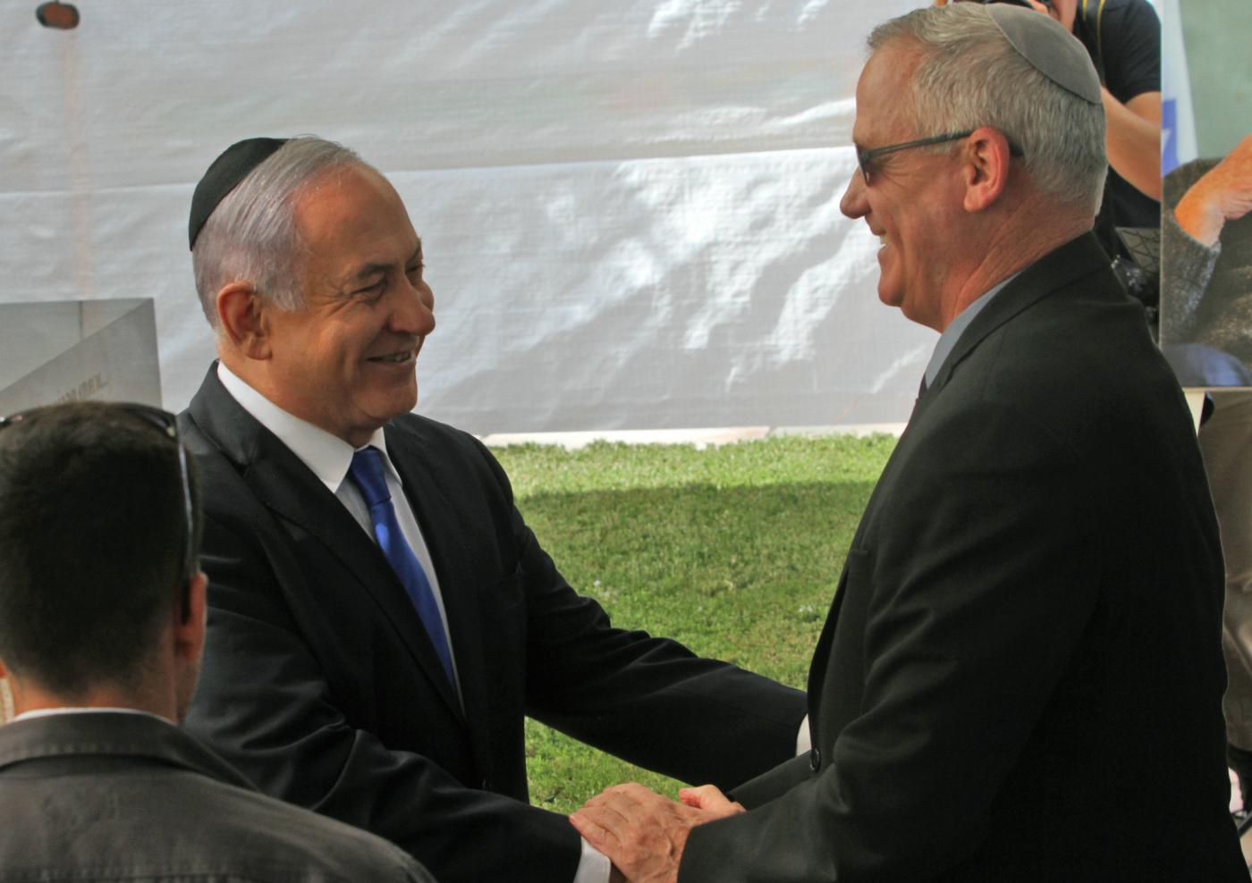 En cas d’accord entre Netanyahou (à gauche) et son rival Benny Gantz pour la formation d’un gouvernement d’union nationale, la Liste unifiée deviendrait le plus grand groupe d’opposition du pays (AFP)