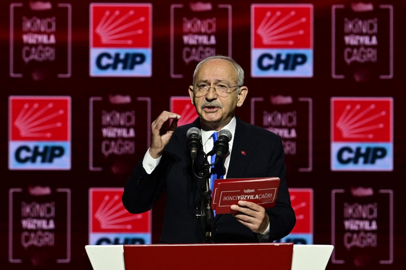 Leader of the Republican People's Party (CHP) Kemal Kilicdaroglu speaks during a meeting in Istanbul on December 3, 2022. (AFP)
