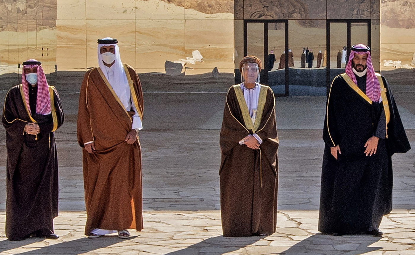Les dirigeants du Golfe à la séance inaugurale du 41e sommet du Conseil de coopération du Golfe dans la ville saoudienne d’al-Ula, le 5 janvier 2021 (AFP)