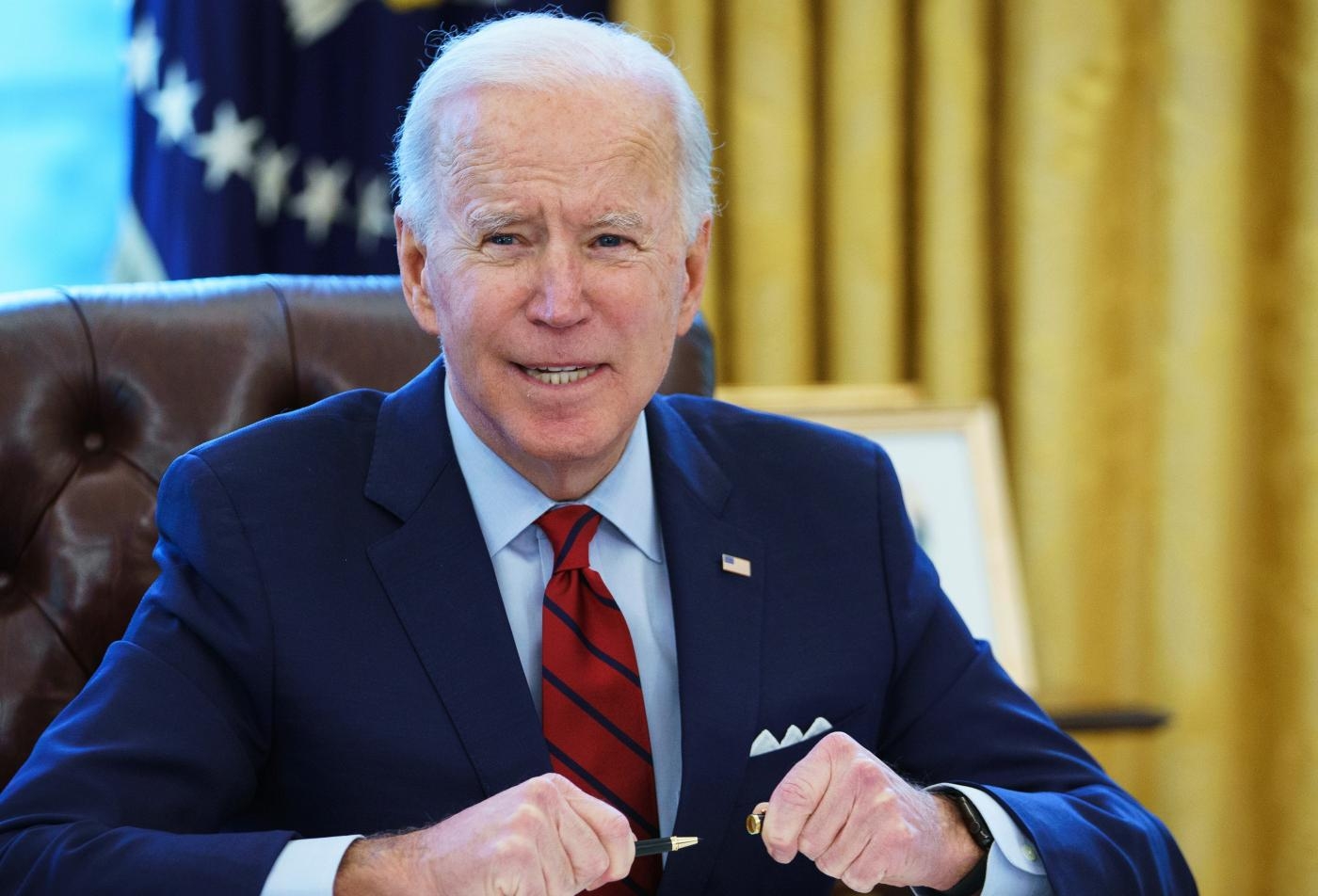 Le président américain Joe Biden dans le Bureau ovale de la Maison-Blanche à Washington D.C., le 28 janvier 2021 (AFP)