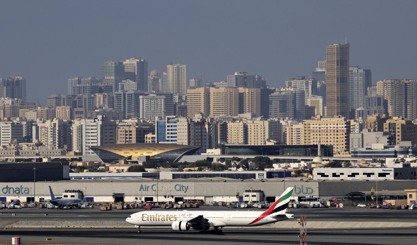 Les réseaux aériens, les infrastructures et les politiques du laissez-faire ont aidé Dubaï à devenir le centre commercial du Moyen-Orient et de l’Afrique (Karim Sahib/AFP)