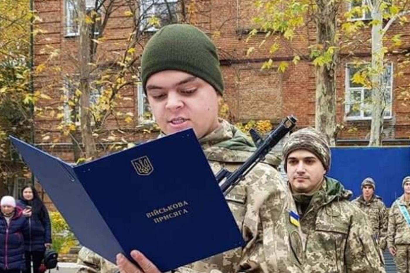 Aiden Aslin a rejoint le corps des marines ukrainiens en 2018 (Twitter/Cossackgundi)