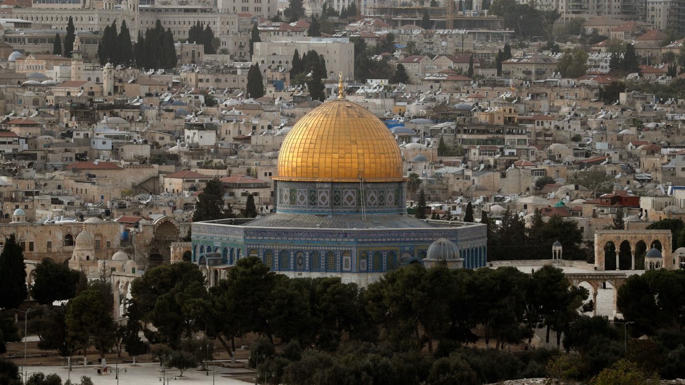 Dôme du Rocher dans le complexe de la mosquée al-Aqsa à Jérusalem-Est occupée (AFP)