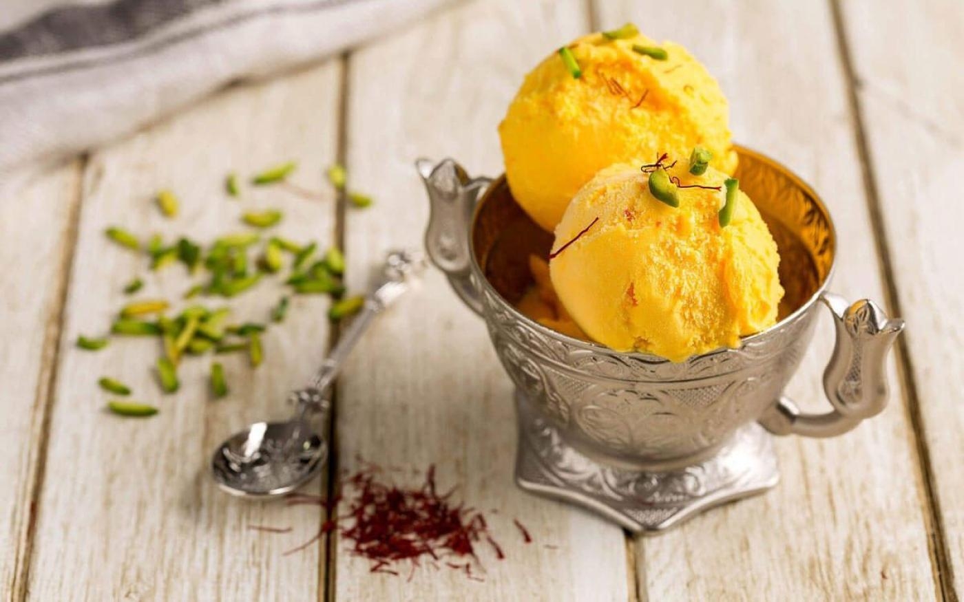 La crème glacée au safran est la coqueluche de l’été en Iran (Wikimedia Commons)