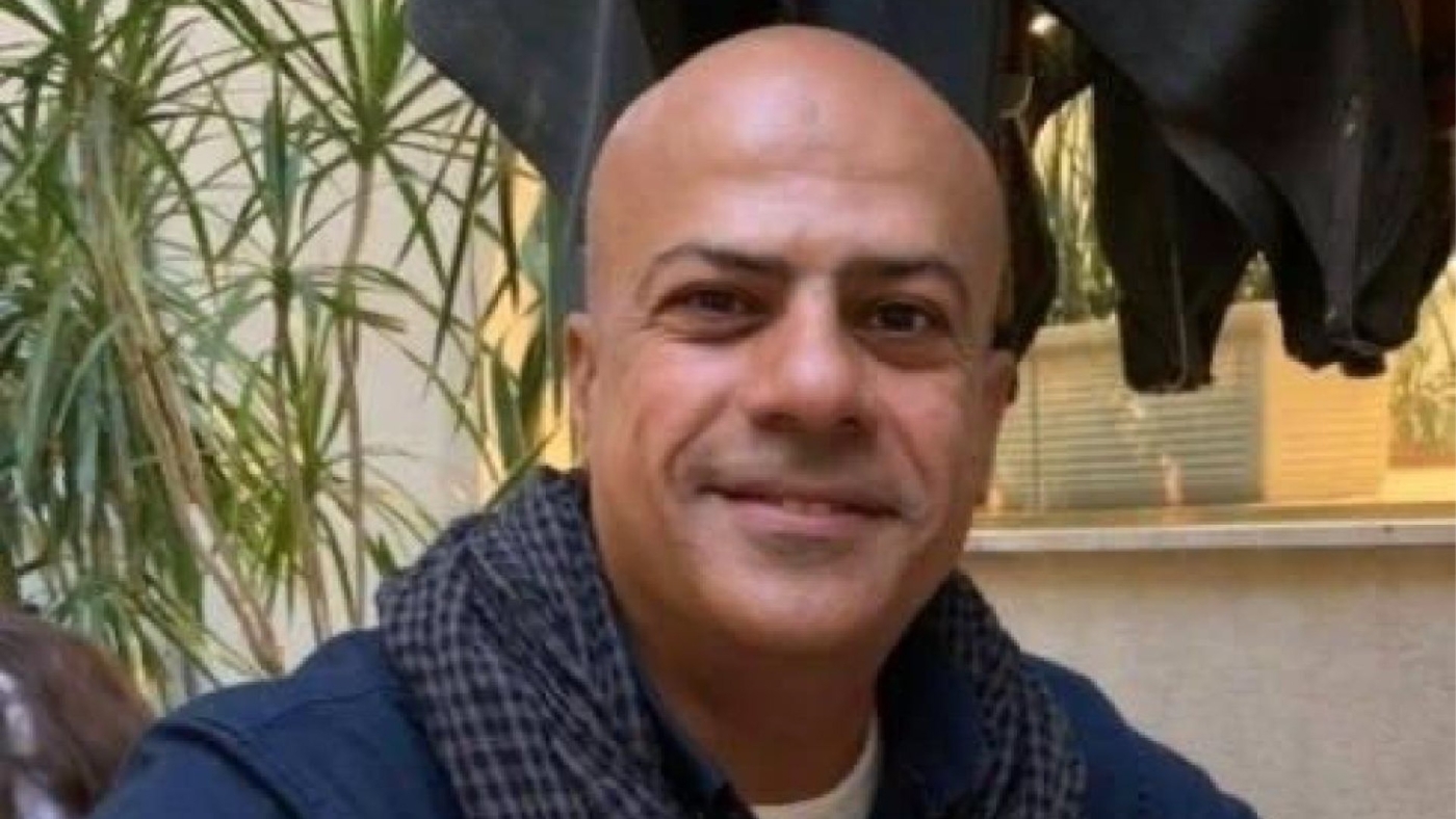 Hadhoud was arrested on 5 February and went missing. On 9 April his family was asked to collect his dead body from the Abbasiya Mental Health Hospital in Cairo.