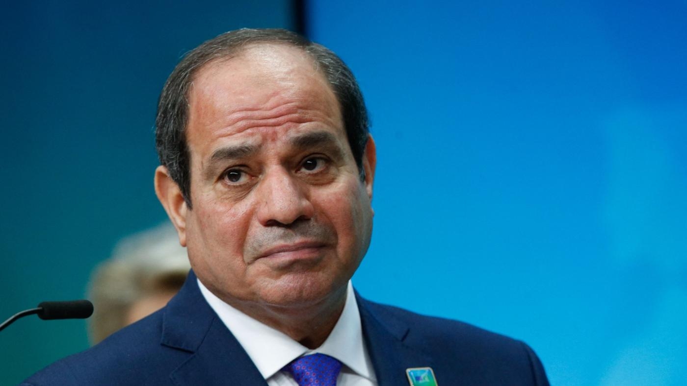 Le président égyptien Abdel Fattah al-Sissi participe à une réunion au deuxième jour d’un sommet Union européenne-Union africaine à Bruxelles, le 18 février 2022 (AFP)