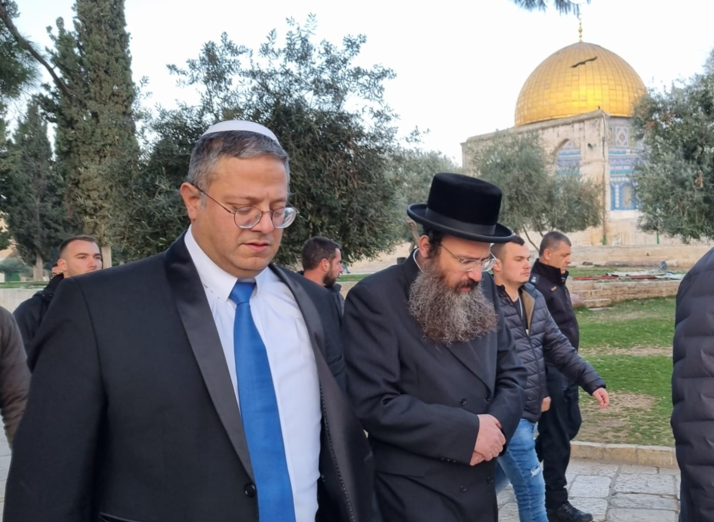 Le ministre israélien de la Sécurité nationale Itamar Ben-Gvir prie à la mosquée al-Aqsa, le 3 janvier (réseaux sociaux)
