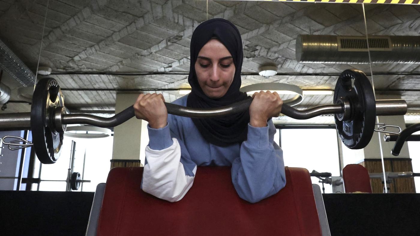 Faire du sport pendant le Ramadan comporte des risques qu’on peut gérer en adaptant légèrement sa routine (AFP/Hazem Bader)