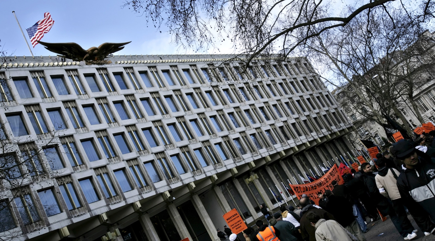 Здание американского посольства в Лондоне