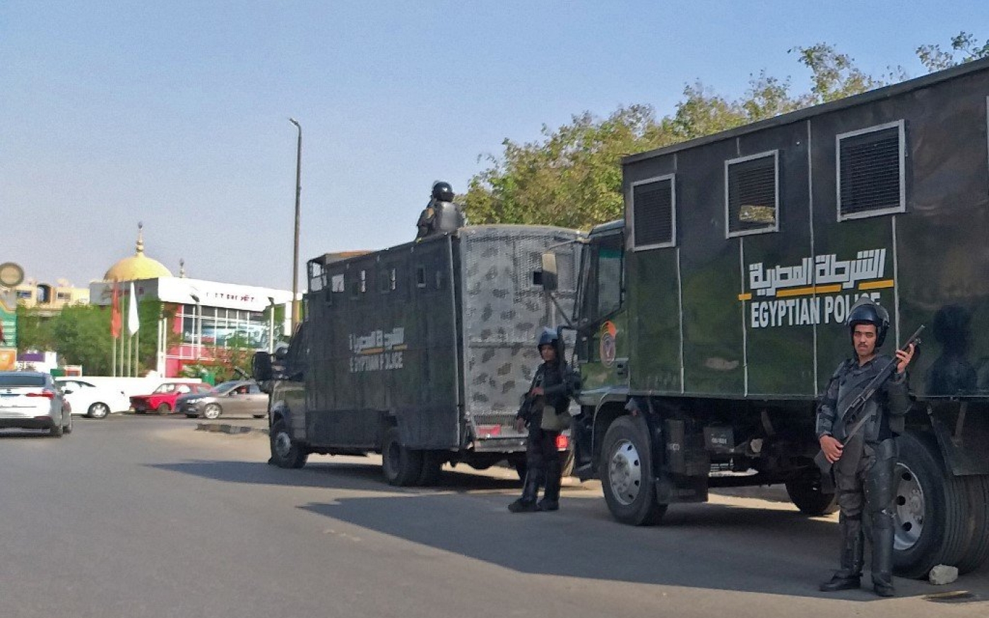 Les forces de sécurité égyptiennes ont intensifié leur présence sur les principales places de la capitale (AFP)