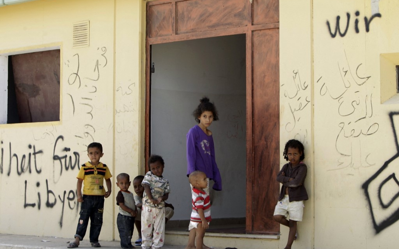 Les familles vivent dans des dizaines de maisonnettes naguère occupées par des soldats ainsi que les villas d’anciens hauts gradés. Photo prise en 2011 (AFP/Joseph Eid)