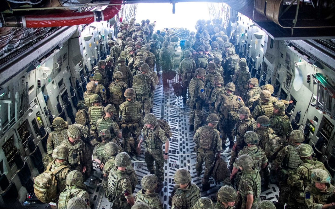 Des soldats britanniques viennent d’atterrir à Kaboul pour aider à évacuer les ressortissants de Grande-Bretagne (AFP)