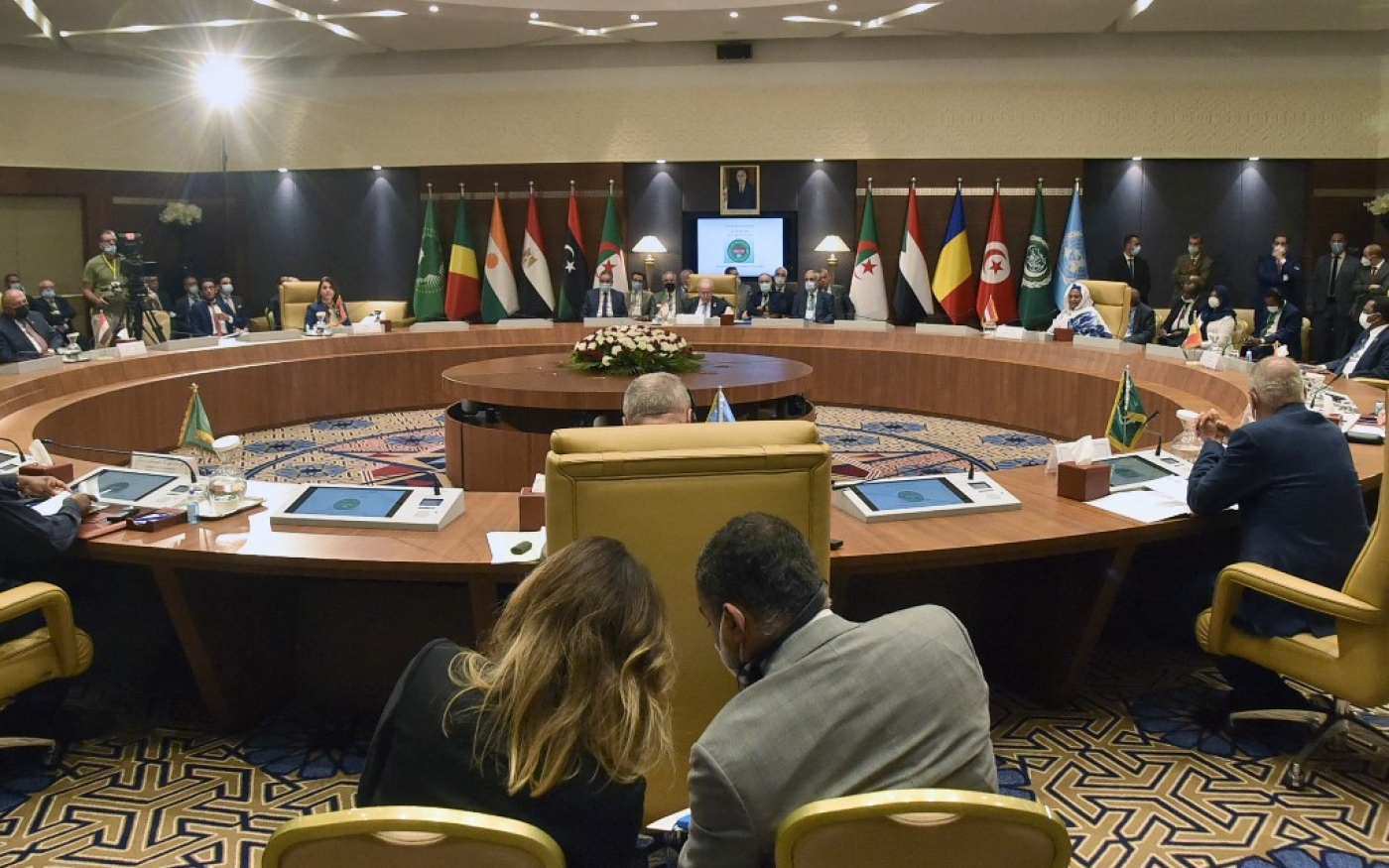 Réunion, à Alger, des voisins de la Libye dans le cadre des efforts internationaux pour parvenir à un règlement politique du conflit libyen, le 30 août 2021 (AFP/Ryad Kramdi)