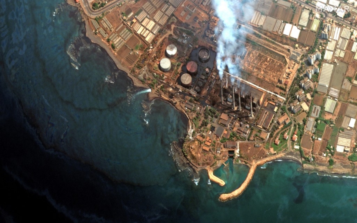 Cette image satellite publiée par Maxar Technologies le 31 août 2021 montre la centrale électrique de Banias sur la côte méditerranéenne de la Syrie (AFP)