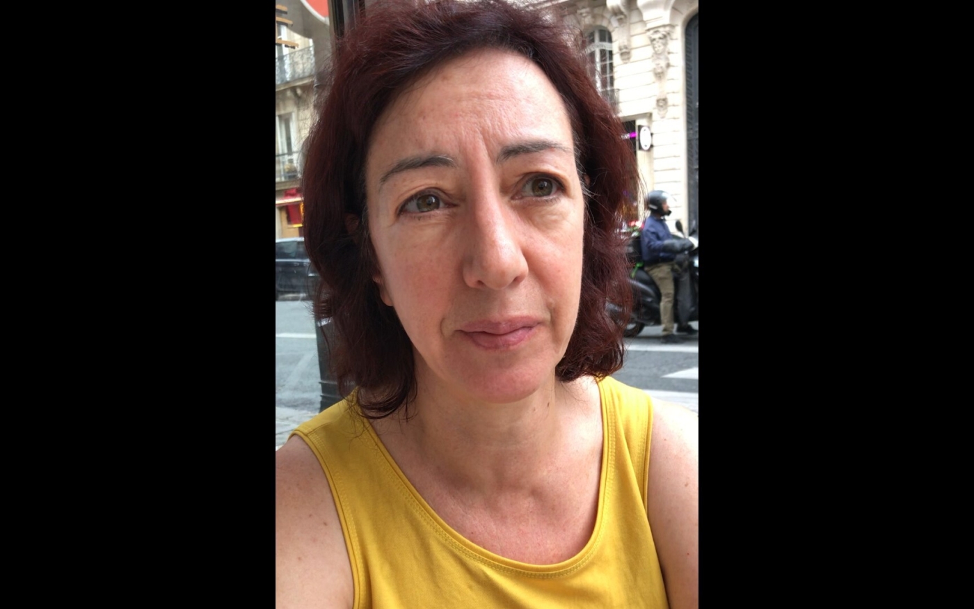 Isabel Leclercq, la mère de Yann Bourdon, interrogée par Middle East Eye à Paris, le 22 juillet 2022 (MEE/Pauline Ertel)