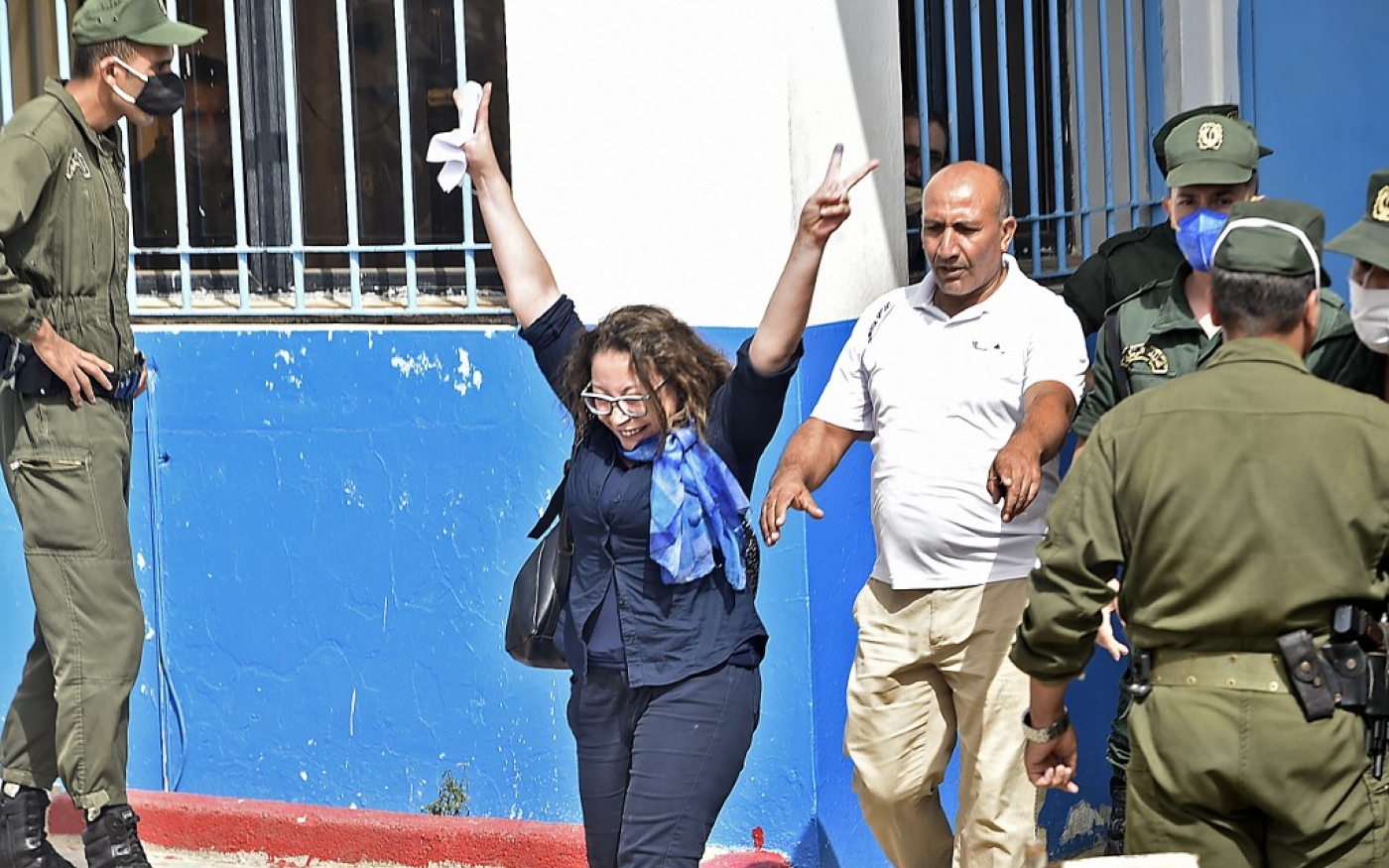 Amira Bouraoui avait été emprisonnée courant 2020 pour plusieurs chefs d’inculpation, notamment « atteinte à la personne du président ». Elle a été libérée le 2 juillet 2020 (AFP/Ryad Kramdi)